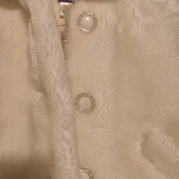 Winter coat and hat - Picture 2 of 4